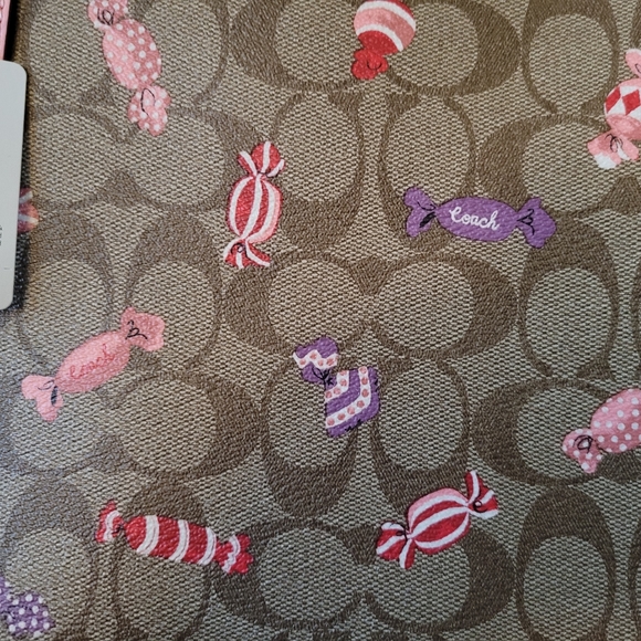 COACH * City Tote In Signature Canvas With Candy Print - Picture 4 of 11